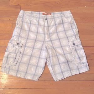 Classic gray Striped on white cargo Lee Dungarees long mens shorts in size 38